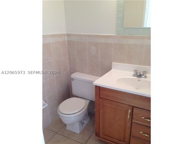 16919 N Bay Rd 420, Sunny Isles Beach, FL 33160