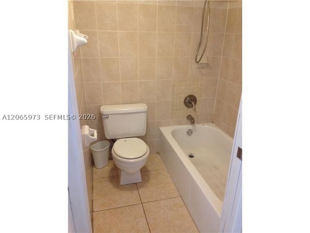 16919 N Bay Rd 420, Sunny Isles Beach, FL 33160