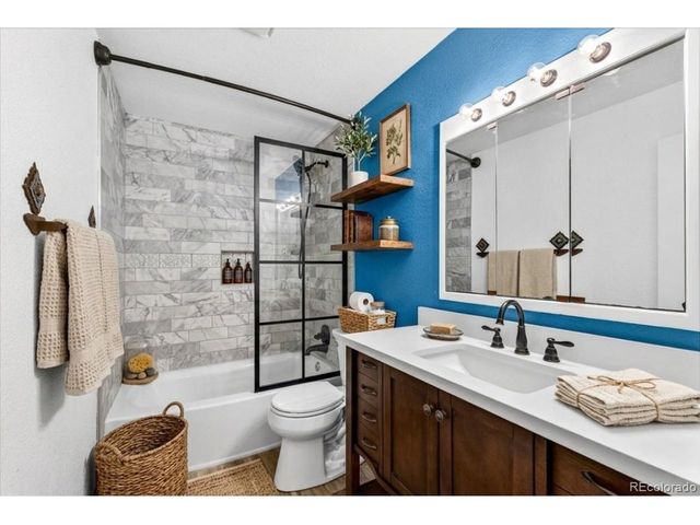 3161 Vantage Dr, Hudson, CO 80642