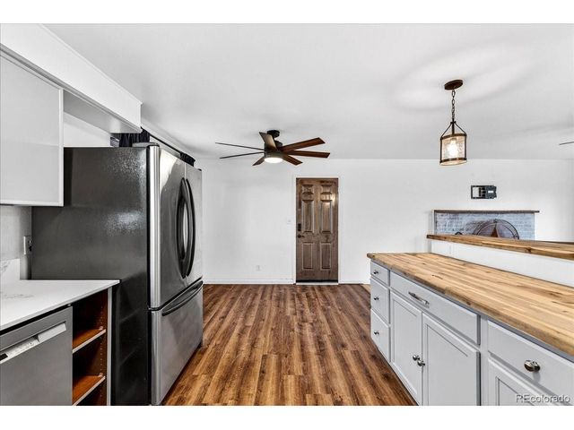 3161 Vantage Dr, Hudson, CO 80642