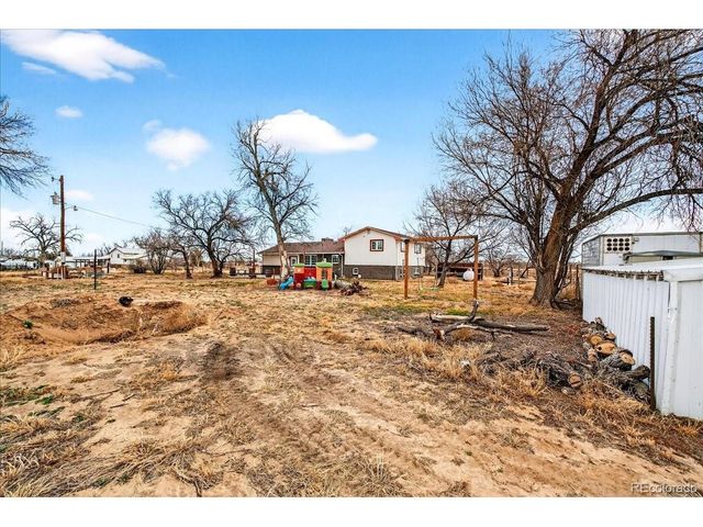 3161 Vantage Dr, Hudson, CO 80642