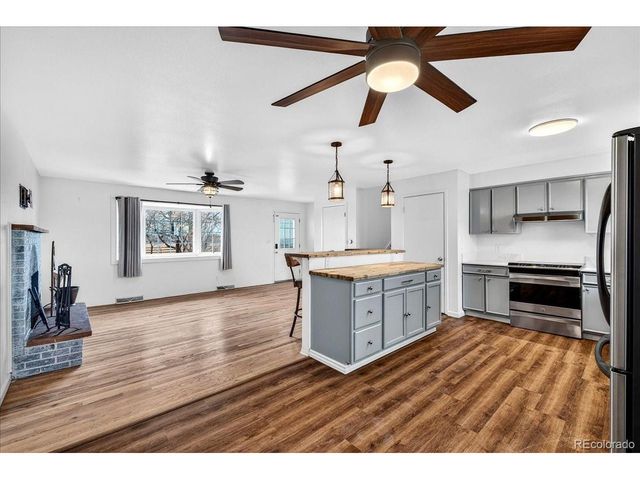 3161 Vantage Dr, Hudson, CO 80642