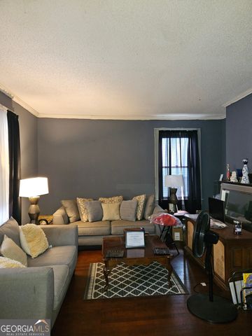 645 E 40th Street, Savannah, GA 31401