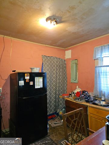 645 E 40th Street, Savannah, GA 31401