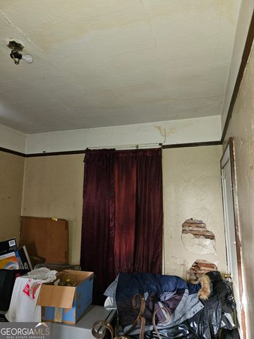 645 E 40th Street, Savannah, GA 31401