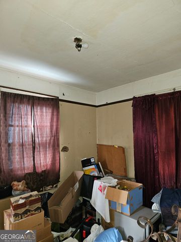 645 E 40th Street, Savannah, GA 31401