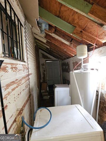 645 E 40th Street, Savannah, GA 31401