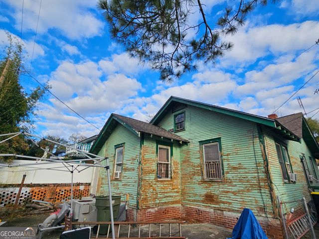 645 E 40th Street, Savannah, GA 31401