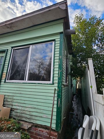 645 E 40th Street, Savannah, GA 31401