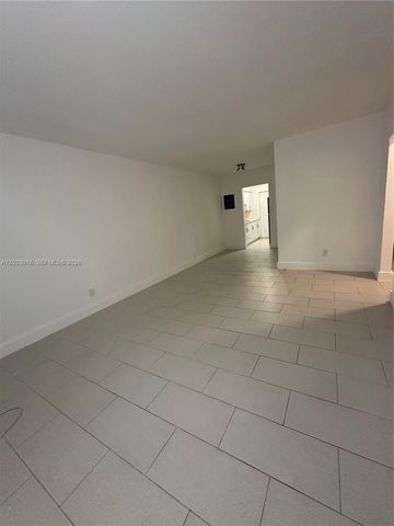 8205 Crespi Blvd 3 3, Miami Beach, FL 33141