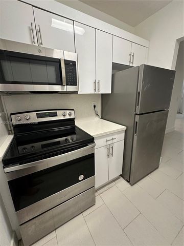 8205 Crespi Blvd 3 3, Miami Beach, FL 33141