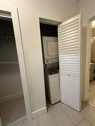 8205 Crespi Blvd 3 3, Miami Beach, FL 33141