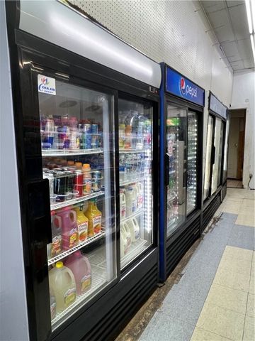 1158 Fruit Ave, Farrell, PA 16121