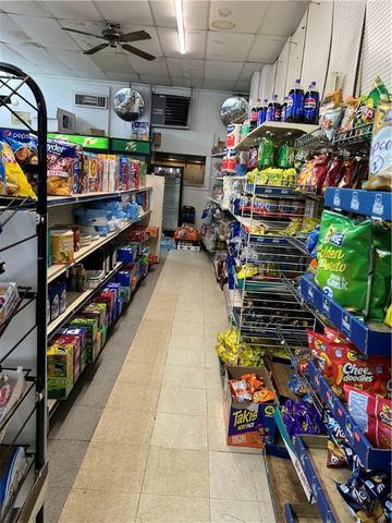 1158 Fruit Ave, Farrell, PA 16121