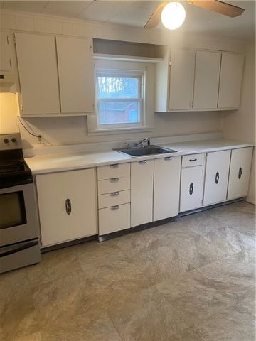 221 River Meadow Drive, Henrietta, NY 14623