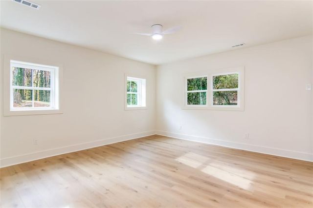 4956 Mountclaire Road, Stone Mountain, GA 30087