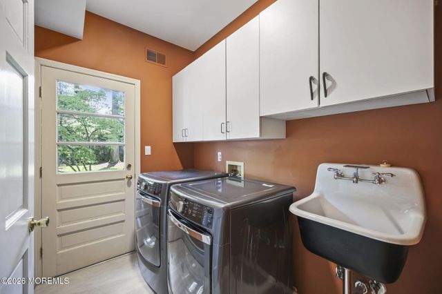4 Miro Circle, Marlboro, NJ 07746