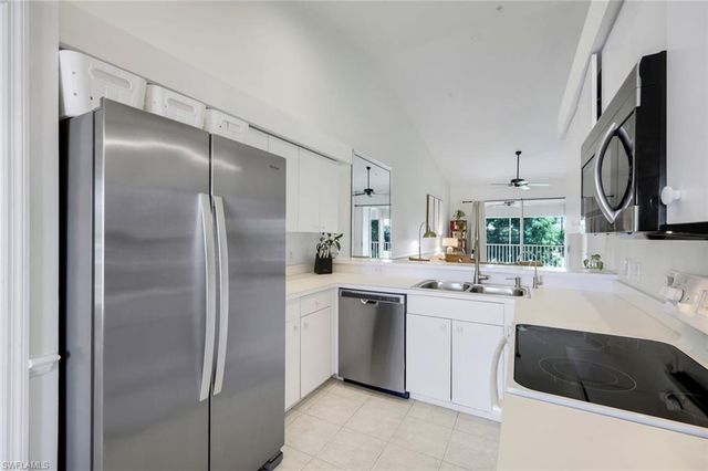 21301 Lancaster RUN 825, Estero, FL 33928