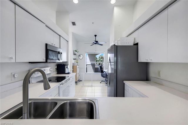 21301 Lancaster RUN 825, Estero, FL 33928