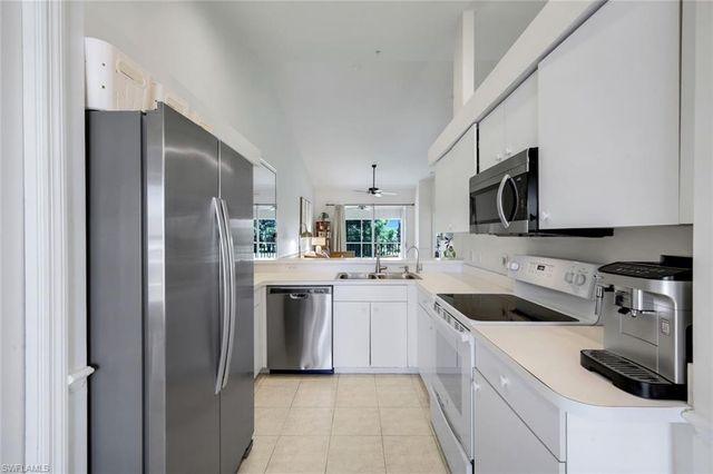 21301 Lancaster RUN 825, Estero, FL 33928