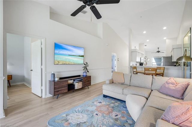 21301 Lancaster RUN 825, Estero, FL 33928