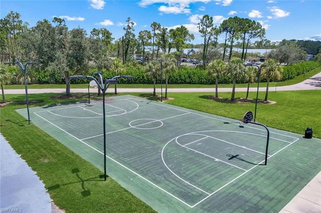 21301 Lancaster RUN 825, Estero, FL 33928
