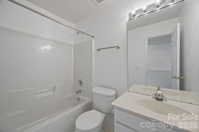 3228 Mannington Drive, Charlotte, NC 28270