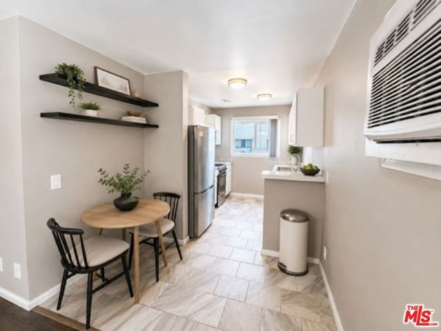 7141 Coldwater Canyon Avenue 5, North Hollywood (los Angeles), CA 91605