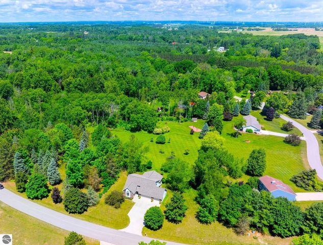 296 Coachman Drive, Mt Pleasant, MI 48858