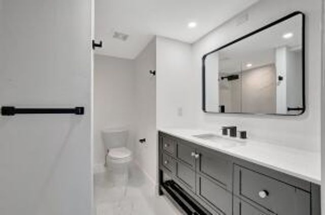 2053 Wolverton C, Boca Raton, FL 33434