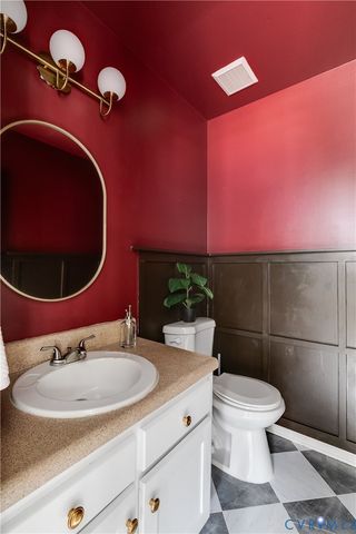 11718 Bailey Woods Dr, Midlothian, VA 23112