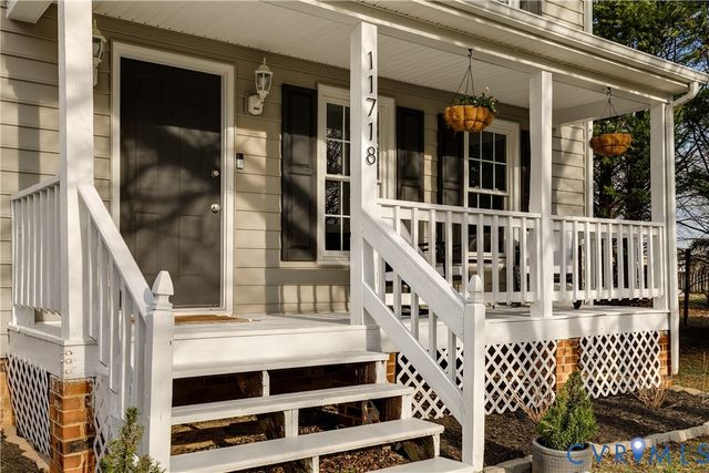 11718 Bailey Woods Dr, Midlothian, VA 23112