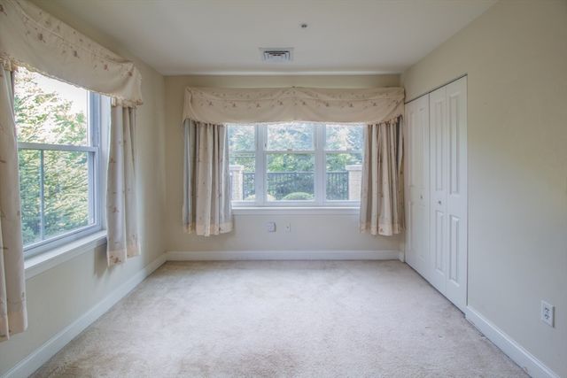 318 Rindge Ave 116, Cambridge, MA 02140