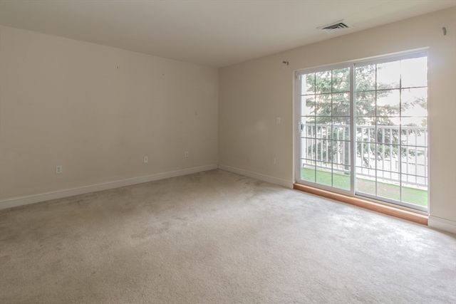 318 Rindge Ave 116, Cambridge, MA 02140