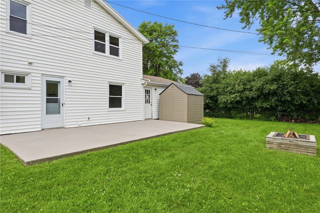 210 Crandon Way, Brighton, NY 14618