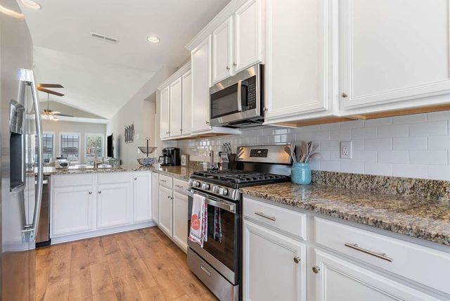 517 9th Ave. S, North Myrtle Beach, SC 29582