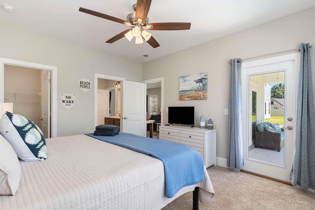 517 9th Ave. S, North Myrtle Beach, SC 29582