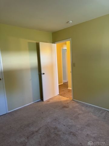 255 W Routzong Drive, Fairborn, OH 45324