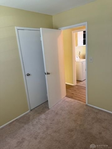 255 W Routzong Drive, Fairborn, OH 45324