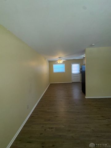 255 W Routzong Drive, Fairborn, OH 45324