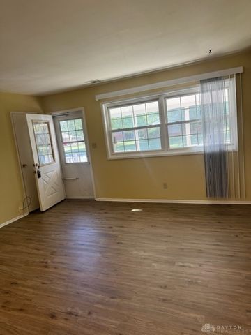 255 W Routzong Drive, Fairborn, OH 45324