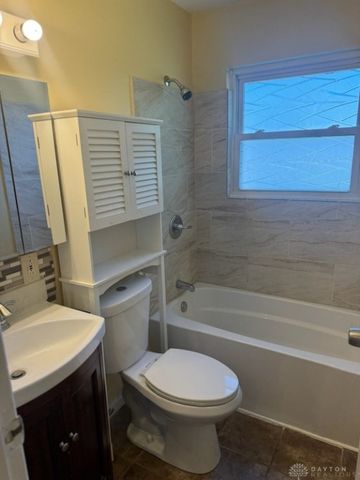 255 W Routzong Drive, Fairborn, OH 45324