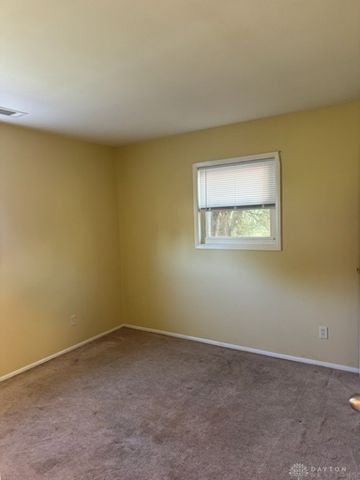 255 W Routzong Drive, Fairborn, OH 45324