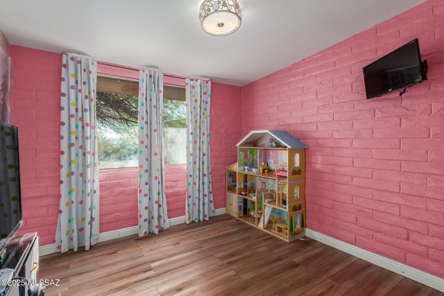 5450 W Nebraska Street, Tucson, AZ 85757