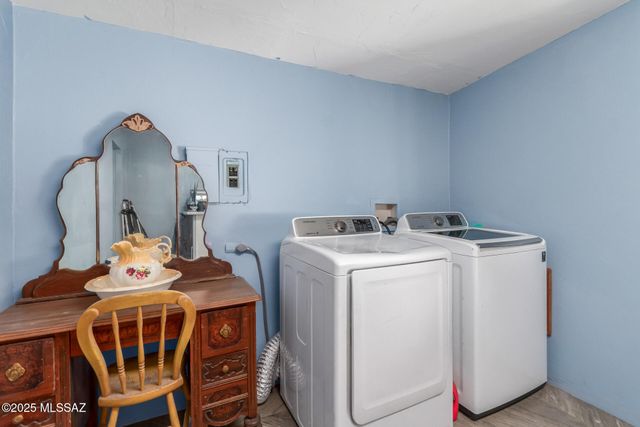 5450 W Nebraska Street, Tucson, AZ 85757