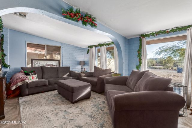 5450 W Nebraska Street, Tucson, AZ 85757