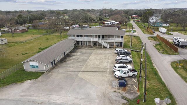 3527 Fm 523 Road, Oyster Creek, TX 77541