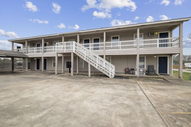 3527 Fm 523 Road, Oyster Creek, TX 77541