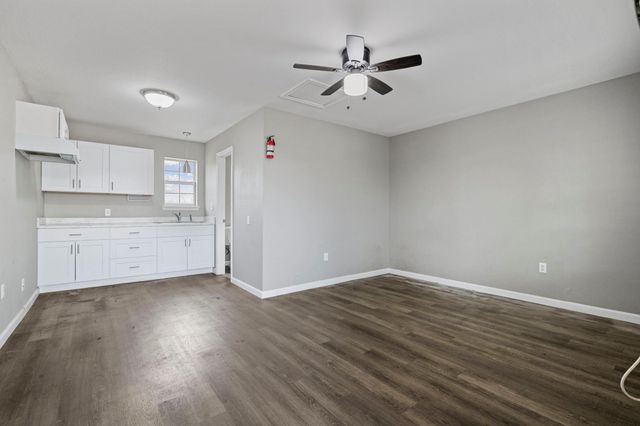 3527 Fm 523 Road, Oyster Creek, TX 77541