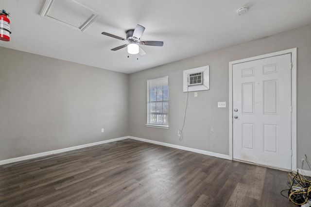 3527 Fm 523 Road, Oyster Creek, TX 77541